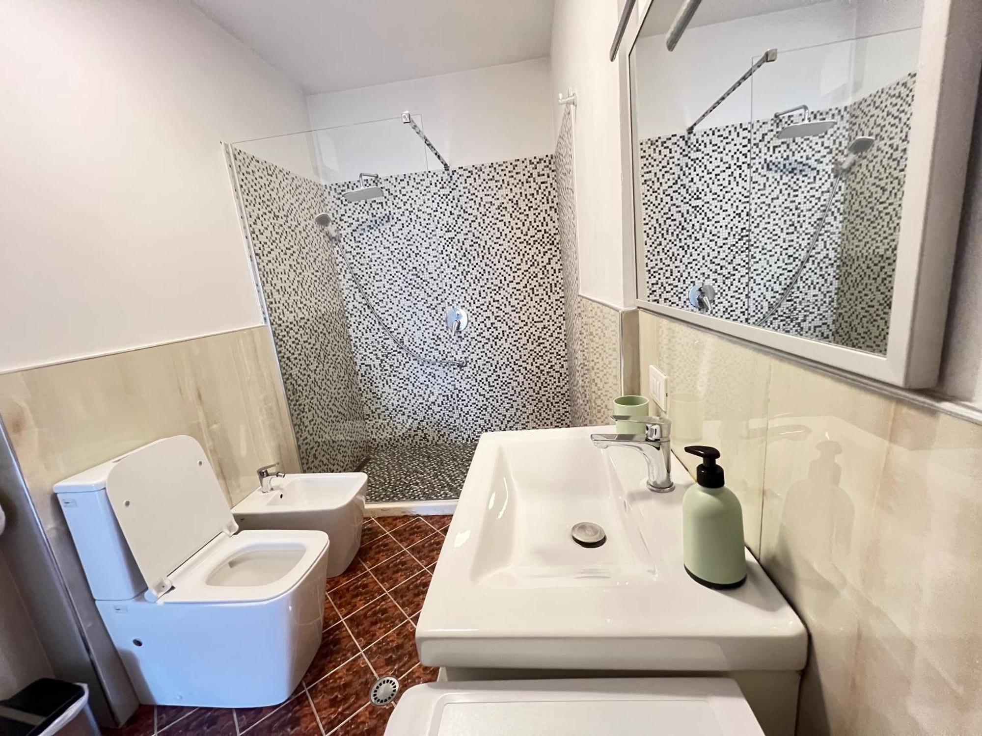 טיראנה Sunlit House City Center מראה חיצוני תמונה